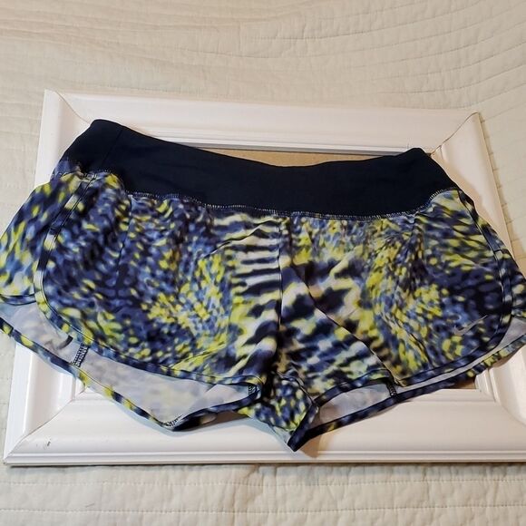 Nike Dri Fit athletic shorts sz Medium - Picture 1 of 4
